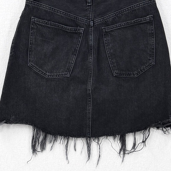 AGOLDE Criss Cross Skirt Women 26 Black Denim Mini Frayed Hem Asymmetric Waist - Picture 8 of 16